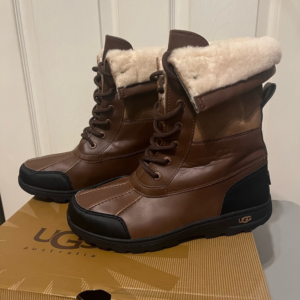 UGG Women's Brown and Black Winter Boots with Cream Lining